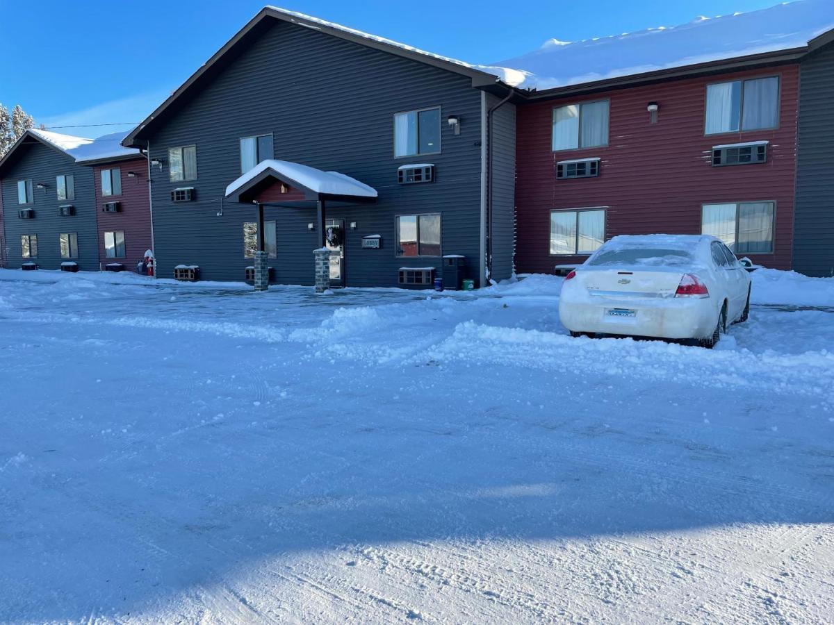 Hibbing Inn And Suites Екстер'єр фото
